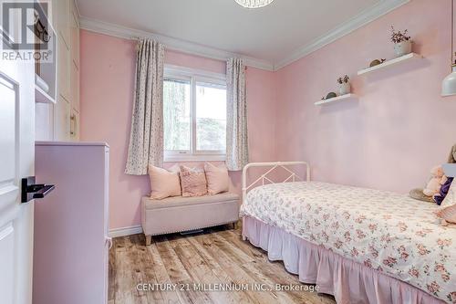 409 Scarsdale Crescent, Oakville, ON - Indoor Photo Showing Bedroom