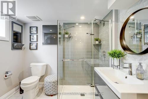 409 Scarsdale Crescent, Oakville, ON - Indoor Photo Showing Bathroom