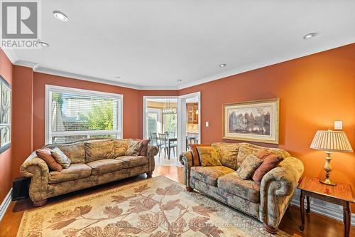 81 Willowbrook Drive, Whitby (Pringle Creek), ON - Indoor Photo Showing Living Room