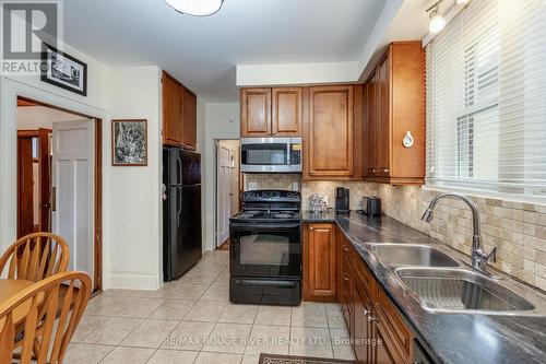 230 Athol Street E, Oshawa (Central), ON - Indoor Photo Showing Kitchen With Double Sink