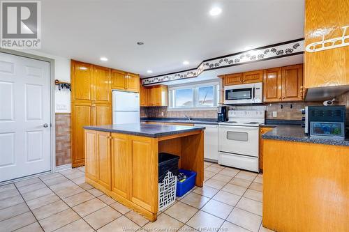 971 Talbot Trail, Wheatley, ON - Indoor Photo Showing Kitchen