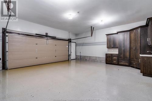 971 Talbot Trail, Wheatley, ON - Indoor Photo Showing Garage