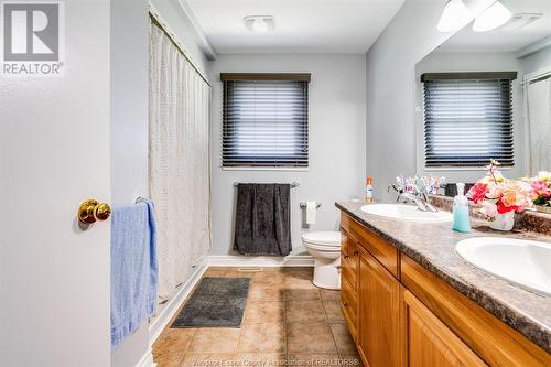 971 Talbot Trail, Wheatley, ON - Indoor Photo Showing Bathroom