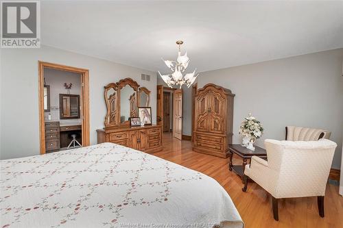 593 Dorset, Tecumseh, ON - Indoor Photo Showing Bedroom