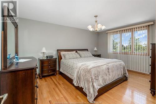 593 Dorset, Tecumseh, ON - Indoor Photo Showing Bedroom