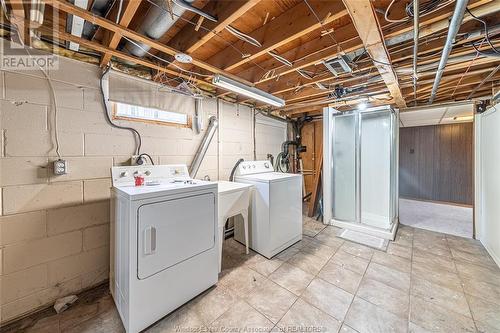 1898 Jefferson, Windsor, ON - Indoor Photo Showing Laundry Room