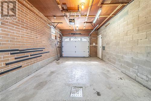 1898 Jefferson, Windsor, ON - Indoor Photo Showing Garage