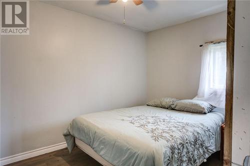 2 Mountain Street, Markstay-Warren, ON - Indoor Photo Showing Bedroom