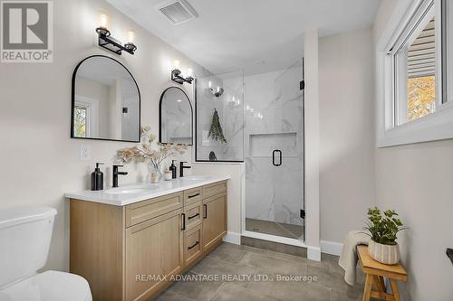 552 Everglade Crescent, London, ON - Indoor Photo Showing Bathroom