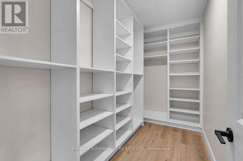 552 Everglade Crescent, London, ON - Indoor With Storage