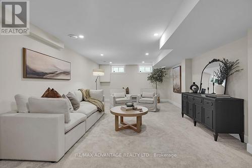 552 Everglade Crescent, London, ON - Indoor Photo Showing Living Room