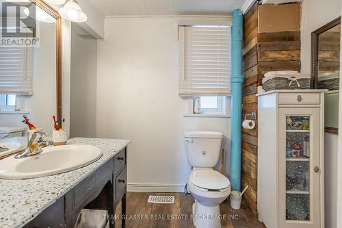 47 Warren Street, Aylmer (Ay), ON - Indoor Photo Showing Bathroom