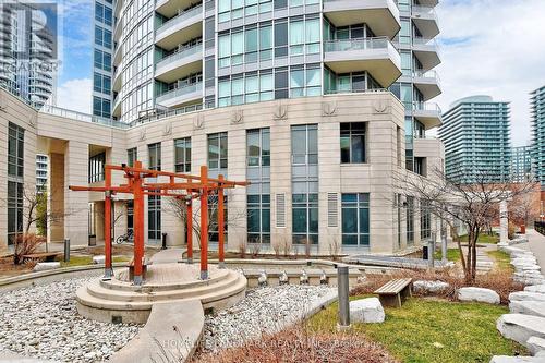 315 - 18 Holmes Avenue, Toronto, ON - Outdoor With Facade