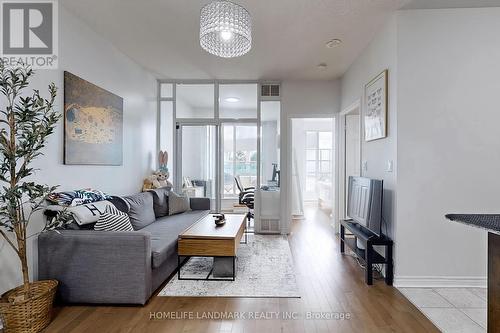 315 - 18 Holmes Avenue, Toronto, ON - Indoor Photo Showing Living Room