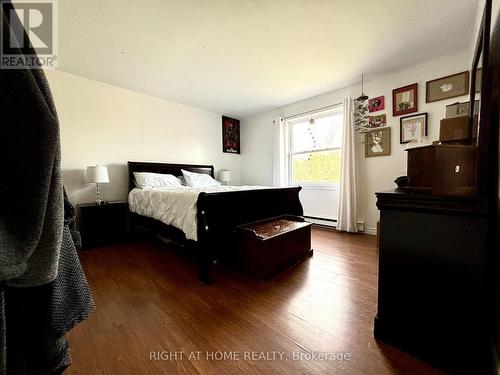 1141 Lorneville Road, Kawartha Lakes, ON - Indoor Photo Showing Bedroom