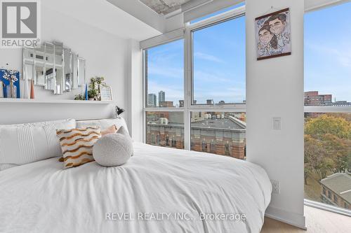 806 - 318 King Street E, Toronto, ON - Indoor Photo Showing Bedroom