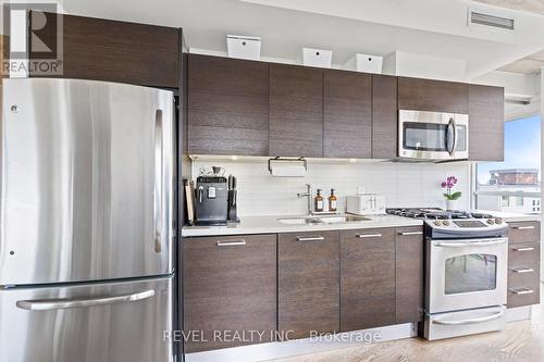 806 - 318 King Street E, Toronto, ON - Indoor Photo Showing Kitchen With Stainless Steel Kitchen With Upgraded Kitchen