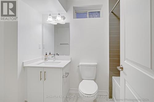 72 Souter Drive, Whitby, ON - Indoor Photo Showing Bathroom