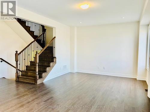 40 Faimira Avenue, Georgina, ON - Indoor Photo Showing Other Room