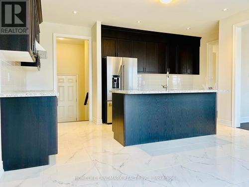 40 Faimira Avenue, Georgina, ON - Indoor Photo Showing Kitchen