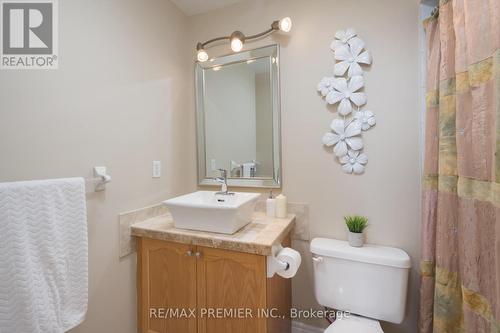 48 Braden Way, Vaughan, ON - Indoor Photo Showing Bathroom