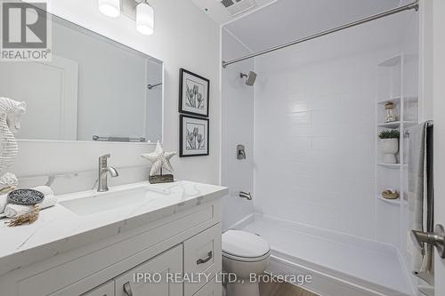 107 - 19 Northern Heights Drive, Richmond Hill, ON - Indoor Photo Showing Bathroom