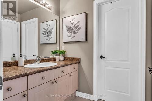 40 Summit Drive, Vaughan, ON - Indoor Photo Showing Bathroom