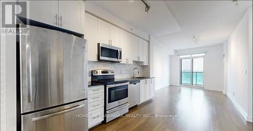 827 - 7161 Yonge St Street, Markham, ON - Indoor Photo Showing Kitchen With Stainless Steel Kitchen