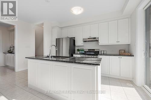 70 Johann Drive, Markham, ON - Indoor Photo Showing Kitchen