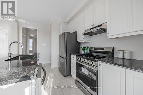 70 Johann Drive, Markham, ON - Indoor Photo Showing Kitchen With Upgraded Kitchen