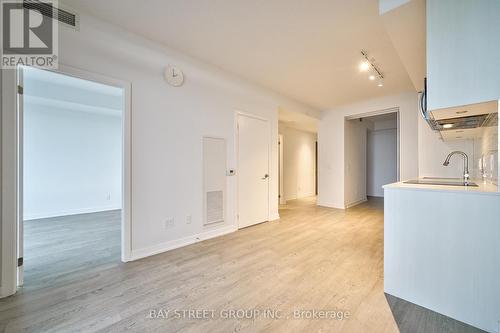 1809 - 1926 Lakeshore Boulevard W, Toronto, ON - Indoor