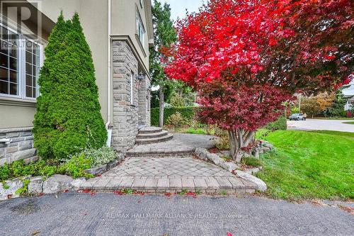 192 Waneta Drive, Oakville, ON - Outdoor