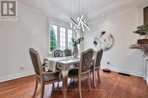 192 Waneta Drive, Oakville, ON - Indoor Photo Showing Dining Room