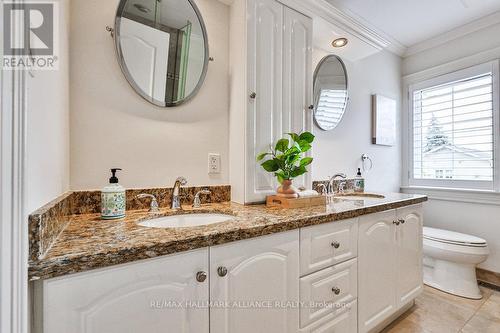 192 Waneta Drive, Oakville, ON - Indoor Photo Showing Bathroom