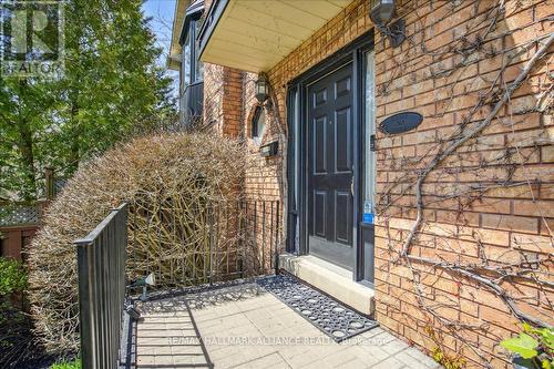 966 Sliver Birch Trail, Mississauga, ON - Outdoor With Exterior