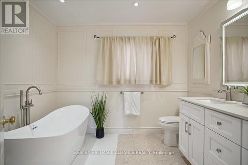 966 Sliver Birch Trail, Mississauga, ON - Indoor Photo Showing Bathroom