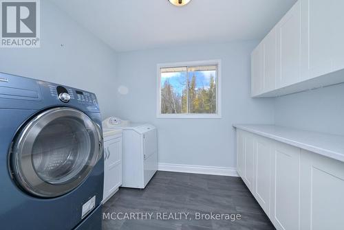 504290 Highway 89, Amaranth, ON - Indoor Photo Showing Laundry Room