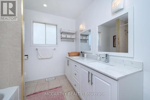 504290 Highway 89, Amaranth, ON - Indoor Photo Showing Bathroom