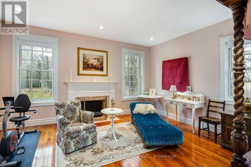 582 Wilson Line, Cavan Monaghan, ON - Indoor Photo Showing Living Room With Fireplace