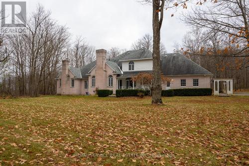 582 Wilson Line, Cavan Monaghan, ON - Outdoor With Facade