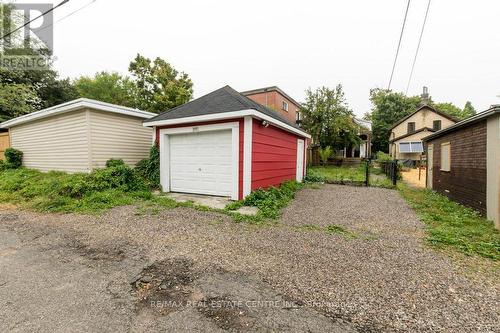 107 Wellington Street N, Kitchener, ON - Outdoor With Exterior