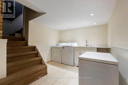 107 Wellington Street N, Kitchener, ON - Indoor Photo Showing Laundry Room