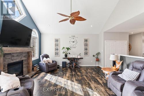 1167 Bowmanton Road, Alnwick/Haldimand, ON - Indoor Photo Showing Living Room With Fireplace