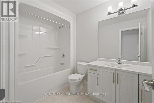 45 Saffron Way, Pelham, ON - Indoor Photo Showing Bathroom