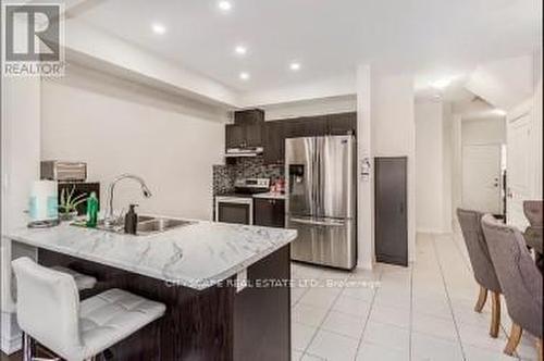 44 Bradbury Road, Hamilton, ON - Indoor Photo Showing Kitchen With Stainless Steel Kitchen With Upgraded Kitchen