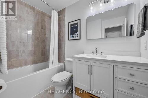 1 Pringle Lane, Hamilton, ON - Indoor Photo Showing Bathroom