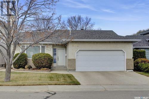 1452 Benjamin Crescent N, Regina, SK - Outdoor