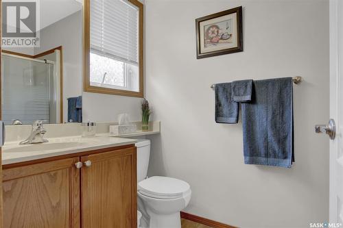 1452 Benjamin Crescent N, Regina, SK - Indoor Photo Showing Bathroom