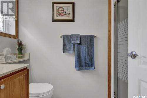 1452 Benjamin Crescent N, Regina, SK - Indoor Photo Showing Bathroom