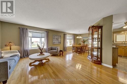 20 First Avenue, Prince Edward County (Wellington), ON - Indoor Photo Showing Living Room